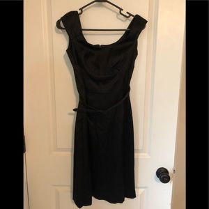 White House black market size 2